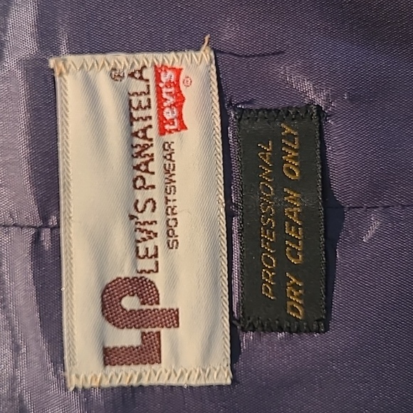 Levi's Vintage Vest - Picture 3 of 5